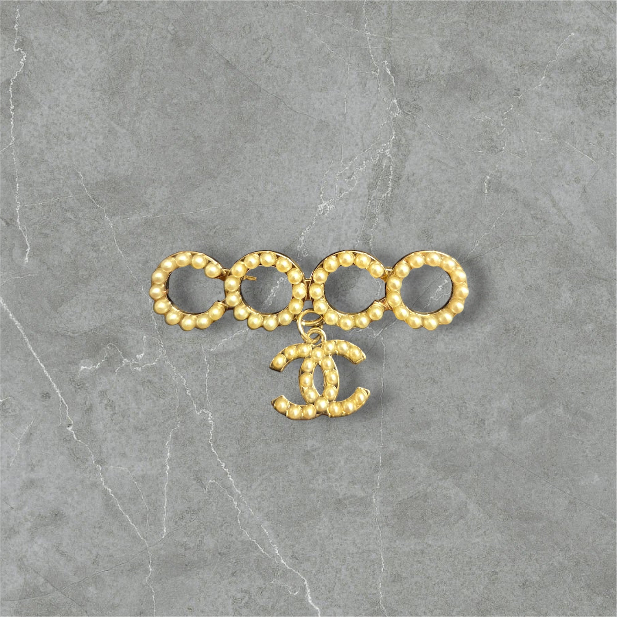 Chain Link CC Brooche